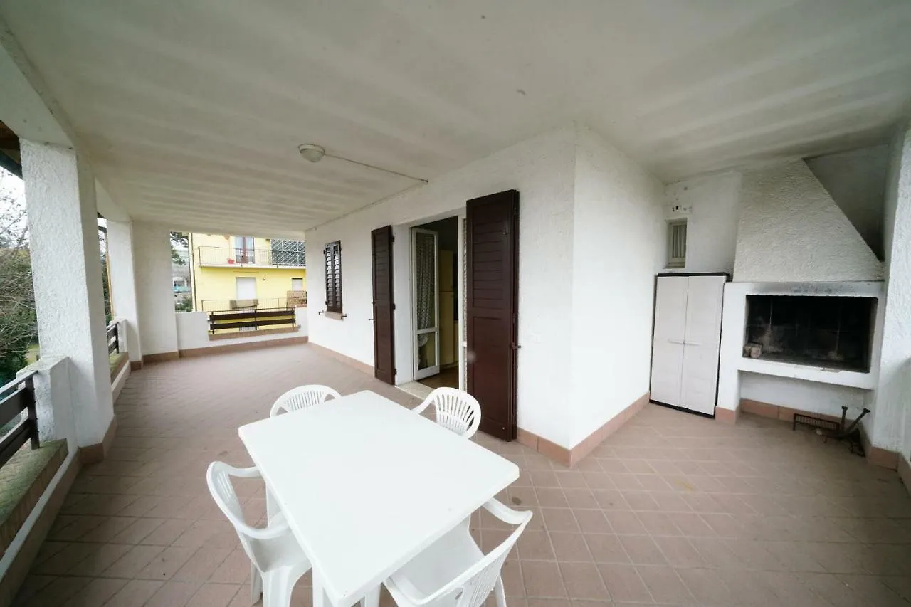 Villetta Linda 8 Lido delle Nazioni 0*,  Ιταλία